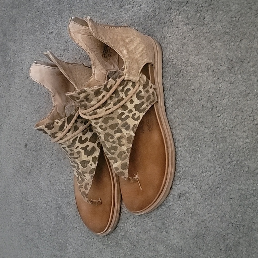 Very G Cheetah Print Sandals